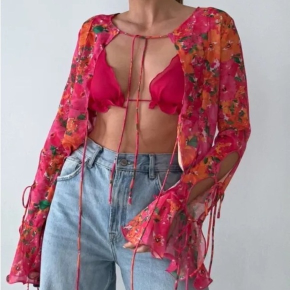 RUMORED East End Top - Picture 2 of 11